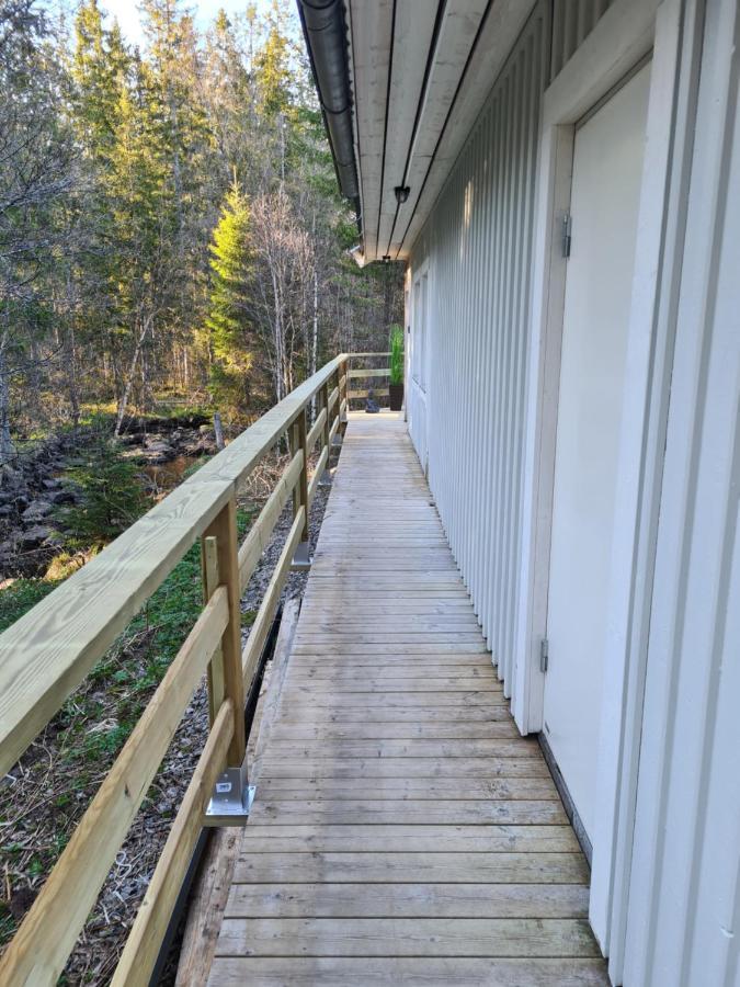 Pinebo Palace Guesthouse Ulricehamn Exterior photo