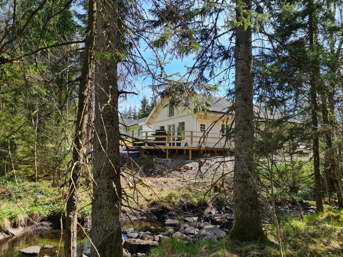 Pinebo Palace Guesthouse Ulricehamn Exterior photo